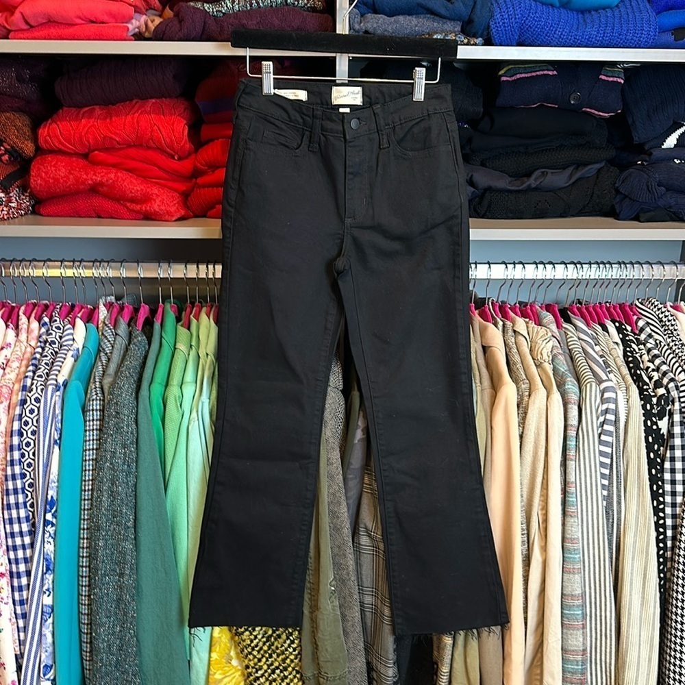 Universal Thread black raw hem jeans size 25
